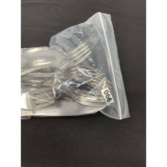 32 Piece Lot Stainless Steel Japan Marked Flatware - Picture 12 of 12